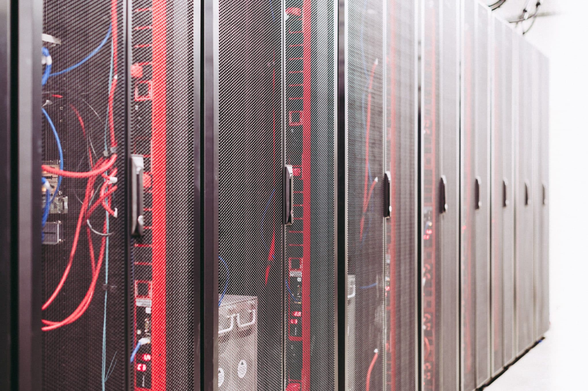 A Beginner-Friendly Guide to Understanding Data Center Hardware