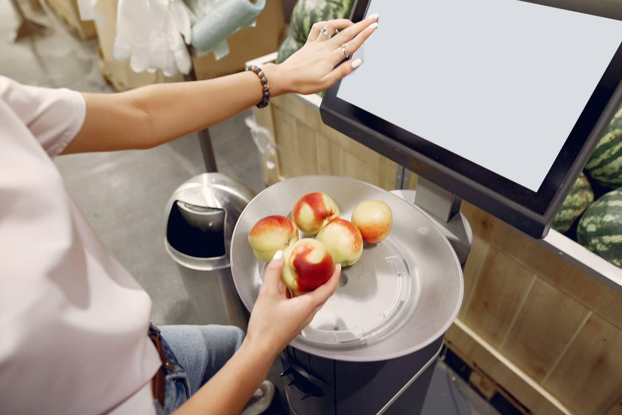 How Retail Chains Use Computer Vision to Reduce Shrinkage at Checkout