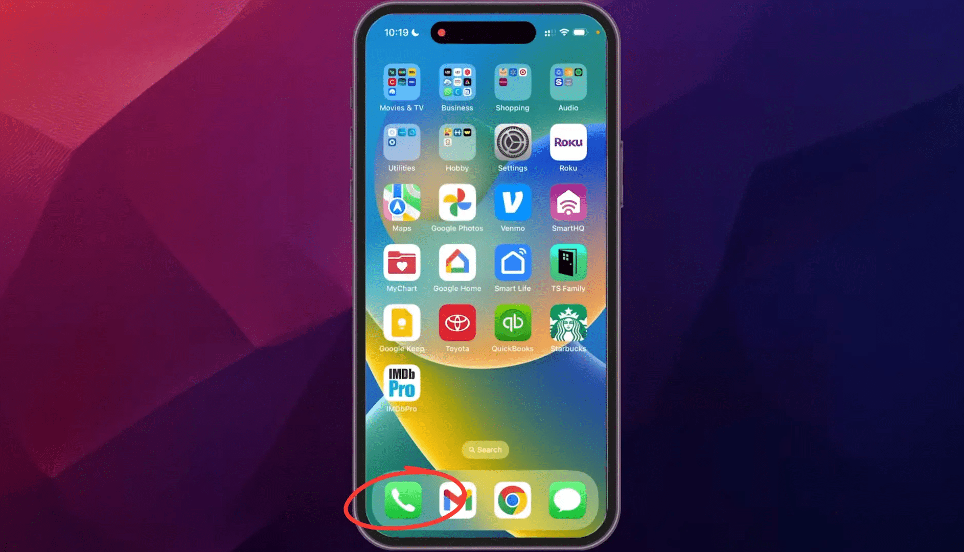 iPhone home screen showing the Phone app highlighted for opening voicemail settings